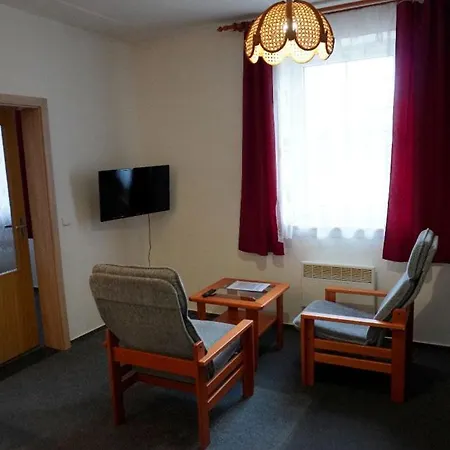 Letni Nezarka Aparthotel 3*
