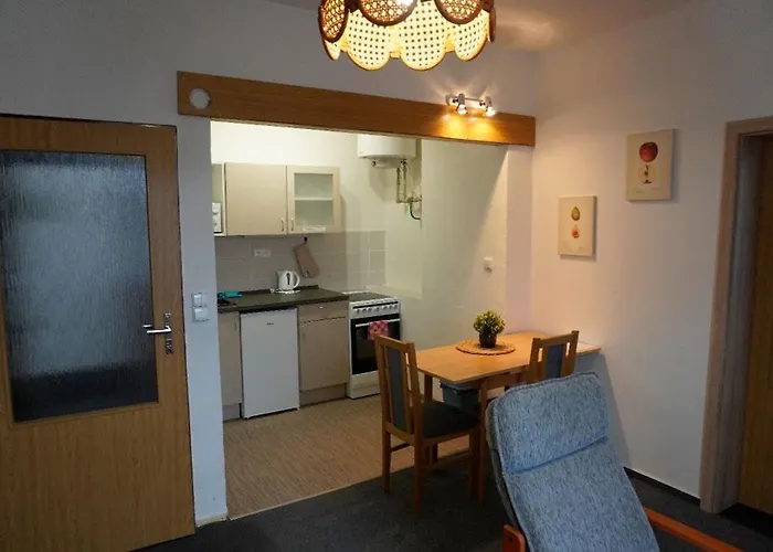 Letni Nezarka Aparthotel 3*