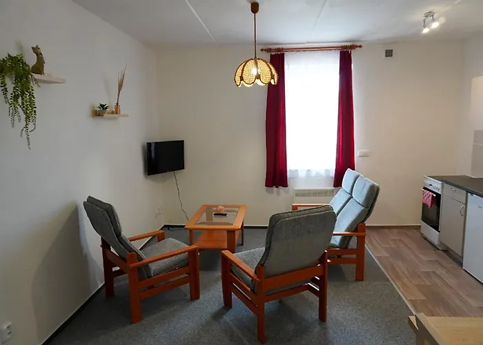 Letni Nezarka Aparthotel